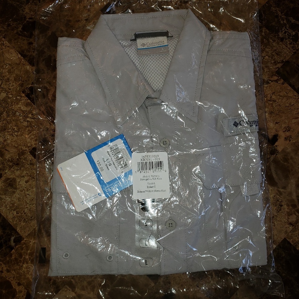 Columbia Boys Bahama Short Sleeve Shirt. Youth L